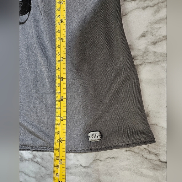 Y2K Ted Baker Silk Gray Embroidered Floral Tie Back Blouse Small - Picture 9 of 10